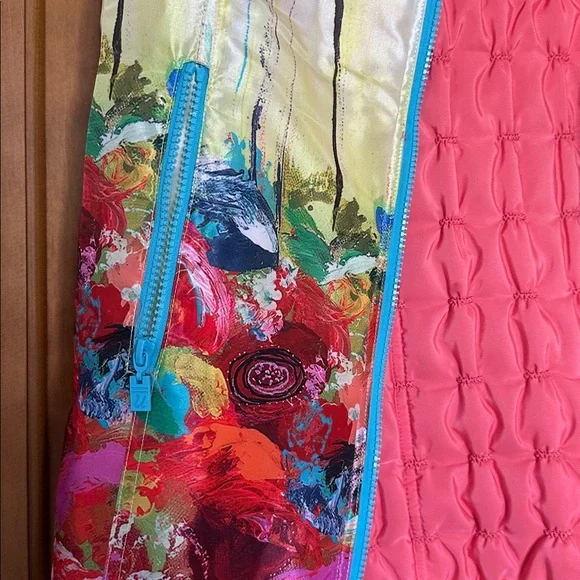 Reversible Designer Multicolor thigh length Sleeveless Vest with Yellow Accents - Picture 5 of 8